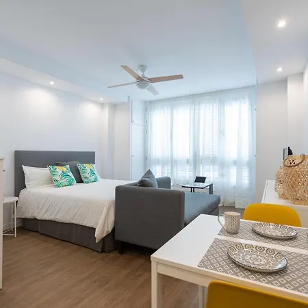 Homeforguest Moderno Estudio Junto A Canteras Apartman *